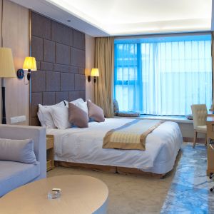 Luxurious hotel room with high-quality coatings from Level 10.